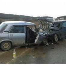 На трассе в Крыму в результате аварии пострадали шесть человек