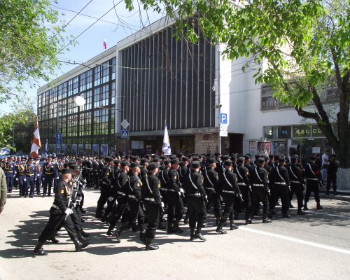 В Севастополе прошла генеральная репетиция парада к 70-летию Победы