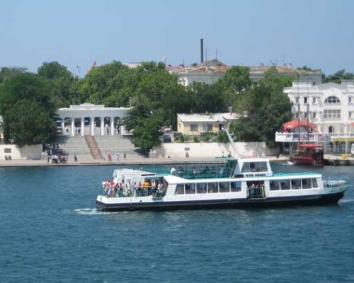 Туристические прогулки на катерах с 1 июня в Севастополе запрещены