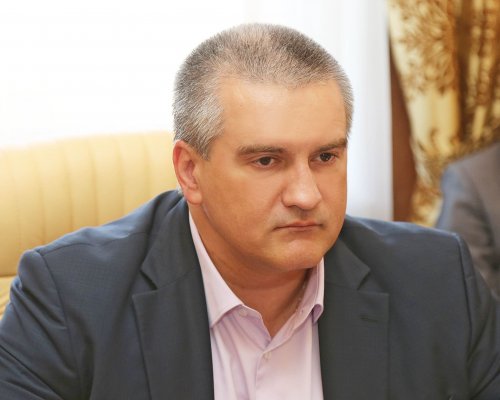 Аксенов отстранил от должности министра имущественных отношений