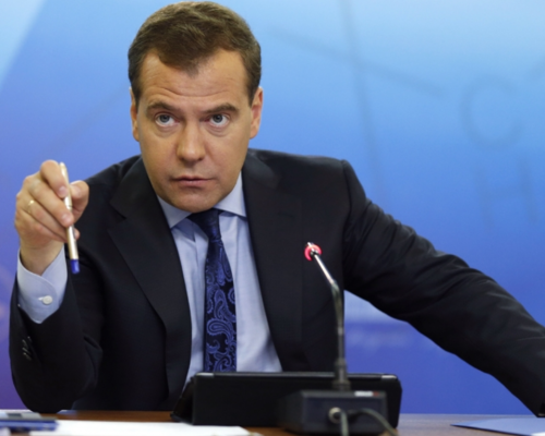 Медведев потребовал тщательно изучить причину крушения А321